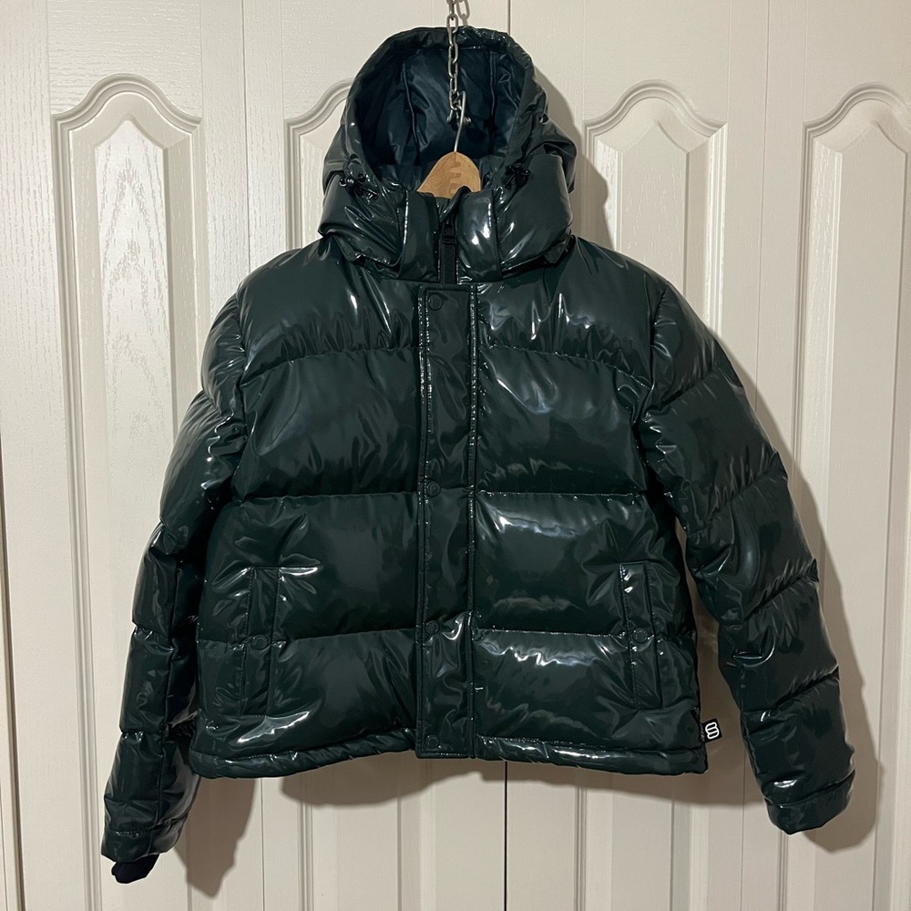 Women’s Aritzia TNA Super Puff Shorty Puffer Jacket Sz. S NWT